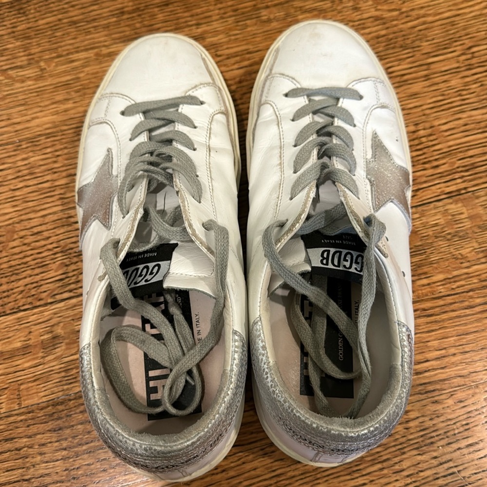 Golden Goose. 8.5